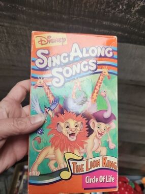 Disney Sing Along Songs: The Lion King — Green & Orange Cover
